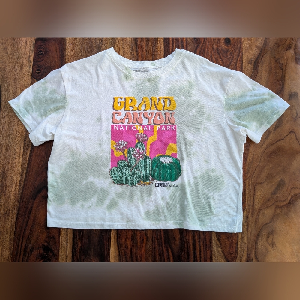 National Parks Foundation Grand Canyon Bad Bunny T-Shirt, Size Large